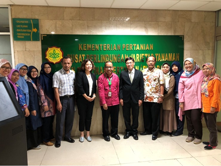 Fig. 1. DUS examiners of TSIPS visited ‘Centre for Plant Variety Protect and Agriculture Permit Services’ in Indonesia.
