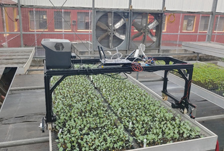 Figure 2. Completed a prototype machine capable of autonomously capturing images on a plug tray seedling bed.